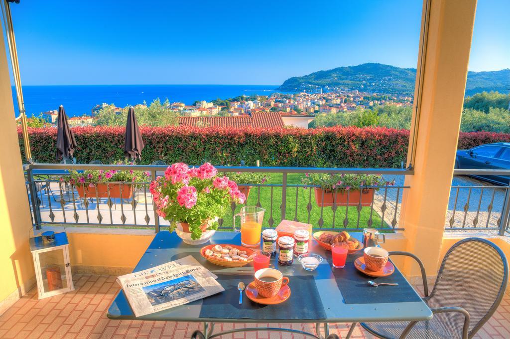 Appartamenti Villa Il Poggiolo Diano Marina Exterior foto