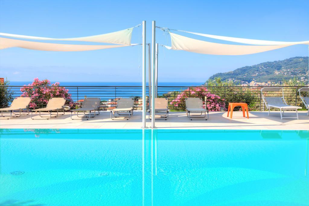 Appartamenti Villa Il Poggiolo Diano Marina Exterior foto