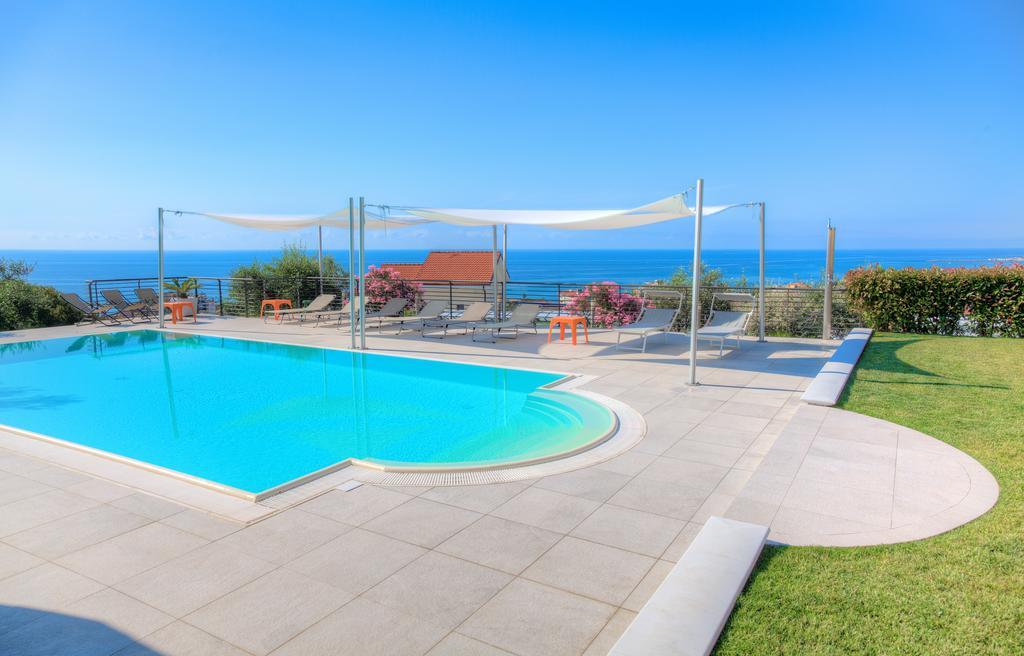 Appartamenti Villa Il Poggiolo Diano Marina Exterior foto